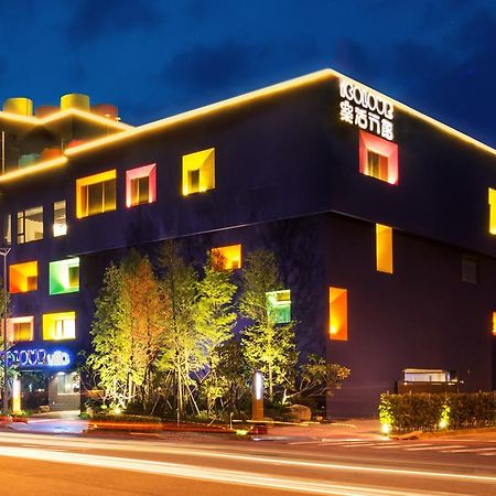 Icolour Villa Motel Taichung Bagian luar foto