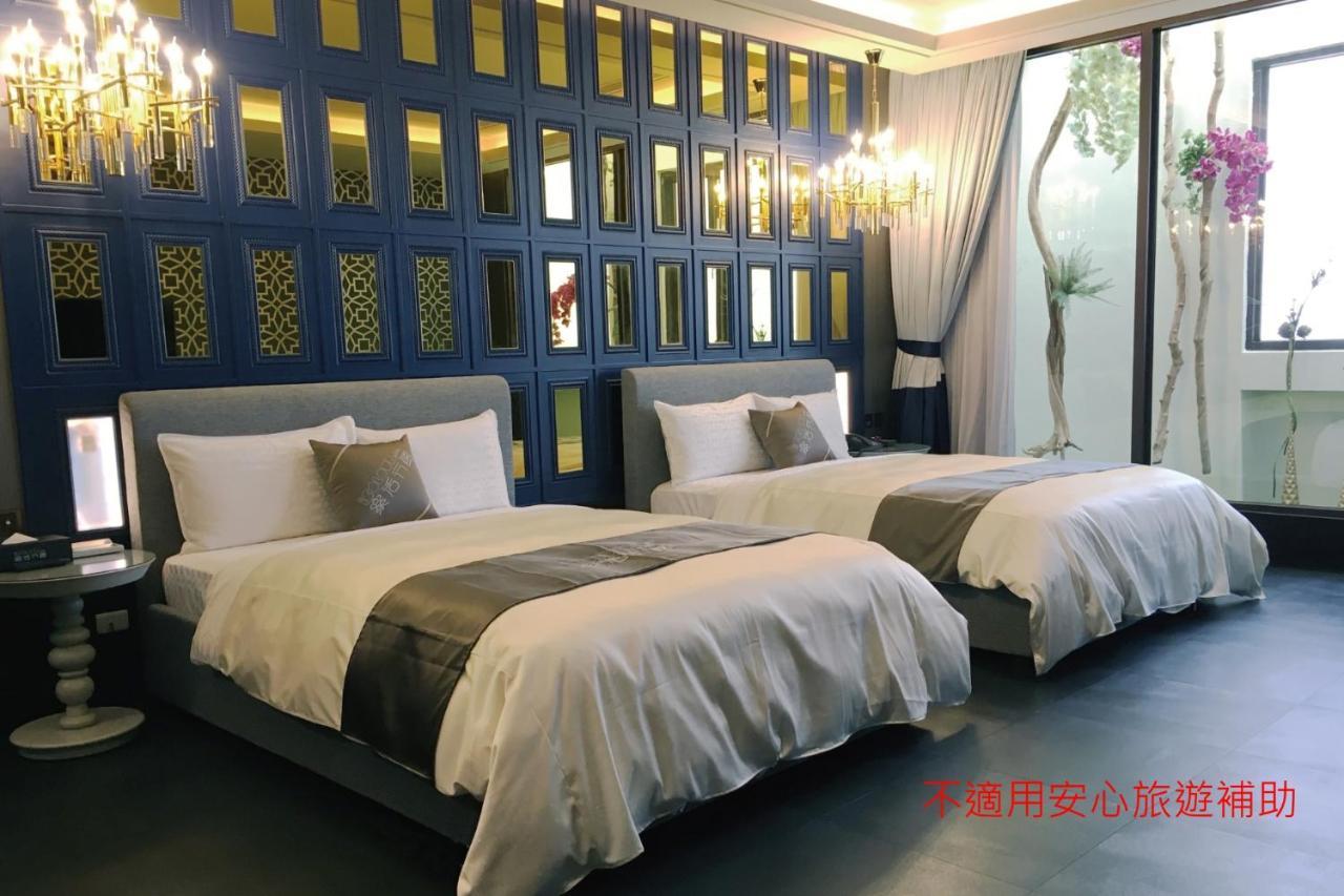 Icolour Villa Motel Taichung Bagian luar foto