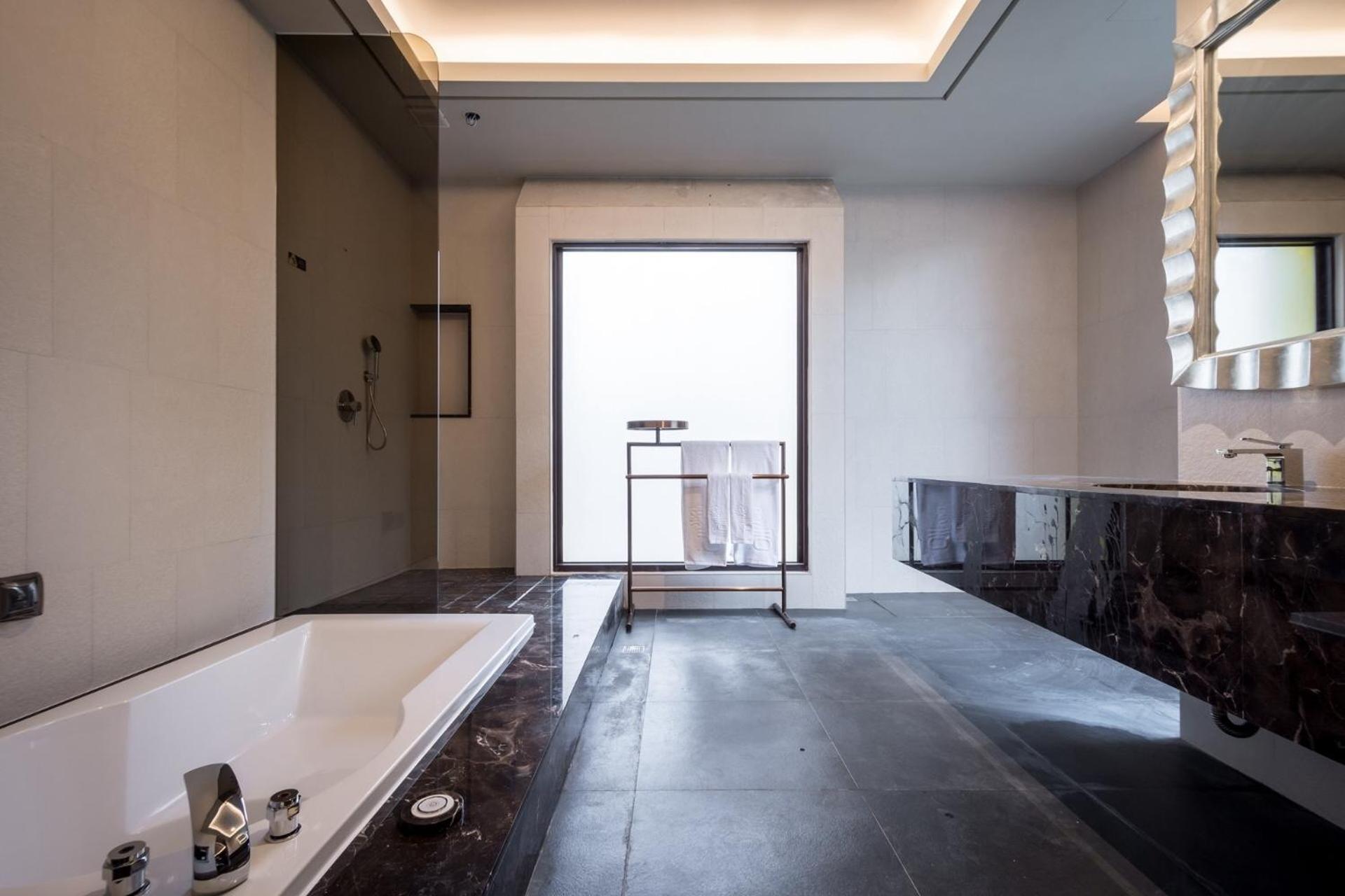 Icolour Villa Motel Taichung Bagian luar foto