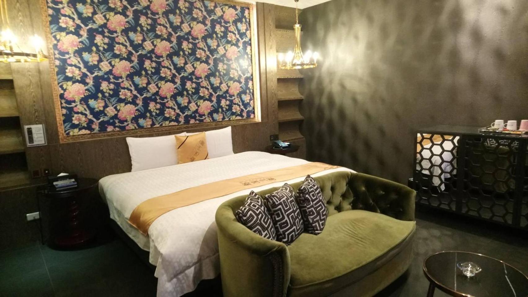 Icolour Villa Motel Taichung Bagian luar foto