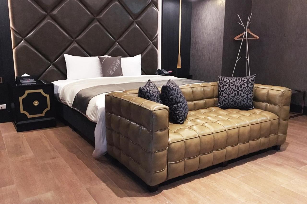 Icolour Villa Motel Taichung Bagian luar foto